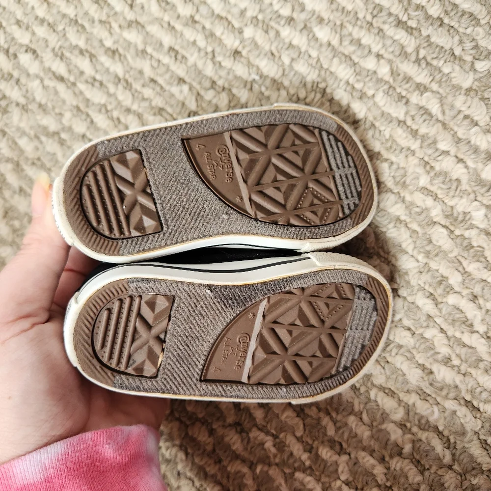 Size 4 Converse Baby Sneakers